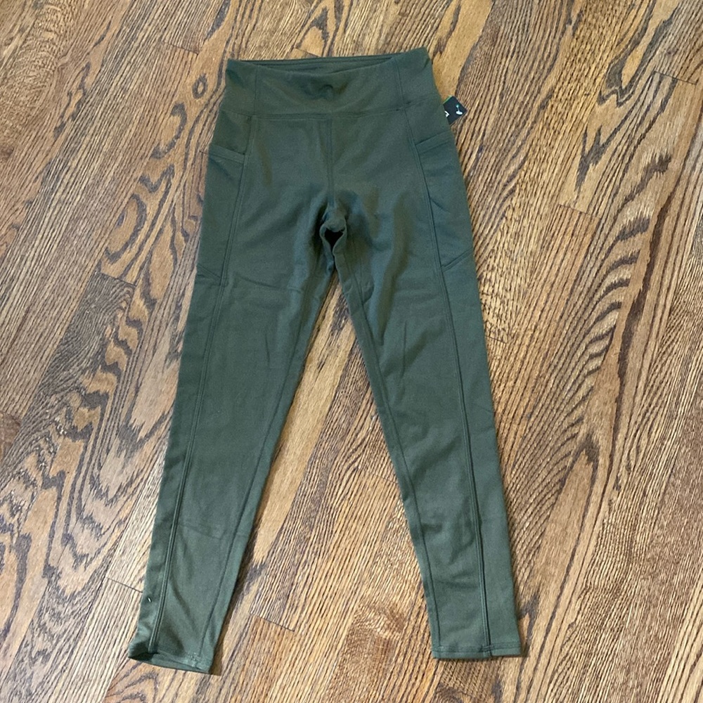 Brand new gap fit girls leggings, size large.  Size 10. NWT.